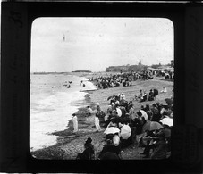 360-14-22 - SEINE MARITIME - DIEPPE - LES BAINS DE MER -  Plaque Photo Fin 19e Début 20e - Unique à Saisir. - Plaques De Verre