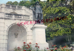 32 - AUCH -  STATUE D' ARTAGNAN -CAPITALE DE LA GASCOGNE - GERS - Auch