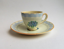 Vintage ROYAL VENTON WARE Hand Painted Blue Coffee Cup And Saucer - Non Classés