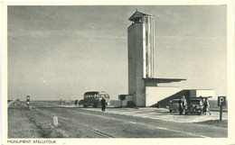 Den Oever, Afsluitdijk, Monument  (het Zichtbare Raster Is Veroorzaakt Door Het Scannen; De Afbeelding Is Glashelder) - Den Oever (& Afsluitdijk)