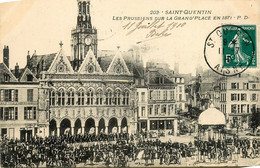 St Quentin * Les Prussiens Sur La Grand Place En 1871 * Militaria * Café De Paris - Saint Quentin