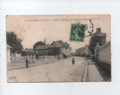 CPA Décollée , Abîmée - Bourgtheroulde (Eure) - Entrée Du Bourg Par La Route De Brionne - Bourgtheroulde