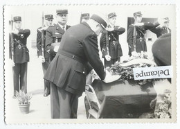 TIZI OUZOU (Algérie) 1958 - Obsèques Du Gendarme PADRINES - 2 Photos 12.7 X 8.7 Cm Env. - Guerra, Militari