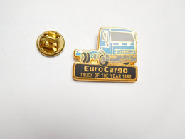 Beau Pin's En Zamac , Transport Camion , Trucks , Fiat Iveco , Eurocargo , Bleu - Transport