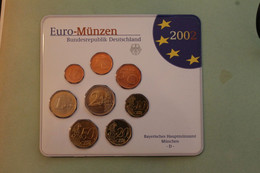 Deutschland, Kursmünzensatz Euro-Münzen, Stempelglanz (stg) 2002, D - Münz- Und Jahressets