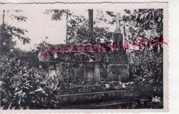 86- LUSSAC LES CHATEAUX- MONUMENT DU CONNETABLE ANGLAIS CHANDOS BLESSE MORTELLEMENT AU PONT DE LUSSAC -1955 - Lussac Les Chateaux