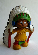 Figurine YAKARI Avec Coiffe - PLASTOY -  1984 Schleich - Figurines En Plástico