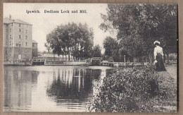 CPA ANGLETERRE - IPSWICH - Dedham Lock And Mill - TB PLAN Cours D'eau Ecluse Animation Bâtiment USINE - Ipswich