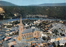 08 - Ardennes - Fumay - C.P.S.M. - Un Beau Panorama Colorisé - Eglise - Fumay