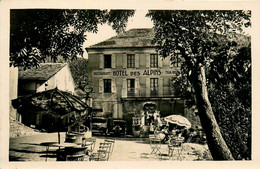 St Julien En Beauchène * Hôtel Restaurant Des Alpins , P. PALPANT Propriétaire * Automobile Voiture Ancienne - Autres & Non Classés