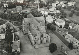 / CPSM FRANCE 42 "Belmont, Vue Aérienne De La Place De L'église" - Belmont De La Loire