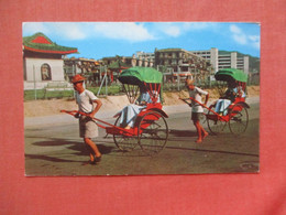 Rickshaw Pullers   China (Hong Kong)   Ref 4796 - Chine (Hong Kong)