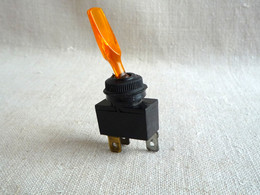 Interrupteur à Manette Orange Made In U.K. 10A 12V. - Lighting & Lampshades