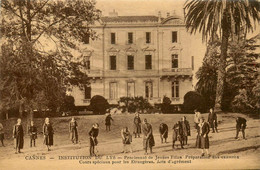 Cannes * Institution Du Lys * Pensionnat De Jeunes Filles * Jeu De Croquet * Cours Spéciaux Pour Les étrangères * école - Cannes