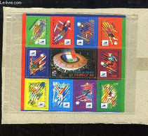 Une Planche De 11 Timbres-poste Non-oblitérés, De Chaque Stade De La Coupe Du Monde De Football 1998, En France. - TIMBR - Thema's