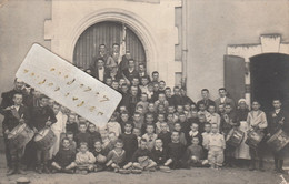 ETAGNAC  - Une Colonie De Vacances De Limoges Qui Pose à ....  ( Carte Photo ) Avec Tampon Oeuvre Catholique De Limoges - Autres & Non Classés