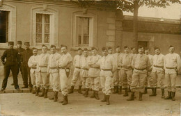 Orléans * Carte Photo Militaire * Scène De Caserne * Soldats Militaria Régiment - Orleans