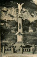 Château Porcien * Le Monument Aux Morts De La Grande Guerre - Chateau Porcien