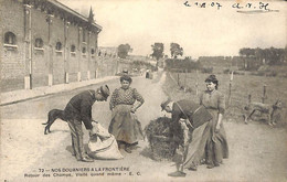 59 - Nos Douaniers à La Frontière - Retour Des Champs, Visité Quand Même (animée Chiens 1907) - Customs
