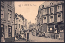+++ CPA - HERVE - Rue Haute - Animée - Commerce  // - Herve