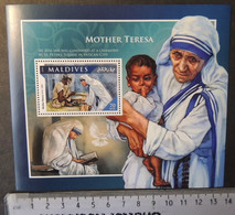 Maldives 2016 Mother Teresa Religion Women Children Souvenir Sheet Mnh - Maldives (1965-...)