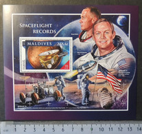 Maldives 2016 Spaceflight Records Apollo 11 Aldrin Armstrong Rockets Flags Moon Rover Saturn 5 Pluto Souvenir Sheet Mnh - Maldives (1965-...)