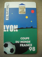 6935 Télécarte  Collection Football  FRANCE 98 Coupe Du Monde LYON Stade GERLAND    (scans Recto Verso) 50U - Deportes