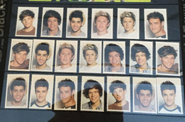 (stamp 27-3-202) ONE DIRECTION (UK Music Band) Selection Of Stamp Labels (20 Cinderella) And 1 Australia Post Postcard - Cinderelas