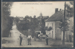 CPA 18 - Les Aix-d'Angillon, Route D'Henrichemont - Les Aix-d'Angillon