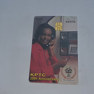 Kenya-(KEN-12)-lady On Phone-(44)(500kshs)(0500--0048613)(31/12/1999)-used Card+1card Prepiad Free - Kenya