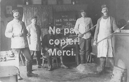 57  Saint-Avold  Distribution De Nourriture Pour Les Soldats Allemands - Carte Photo 1916 - Saint-Avold