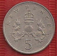 GRANDE-BRETAGNE 5 NEW PENCE - 1969 - 5 Pence & 5 New Pence