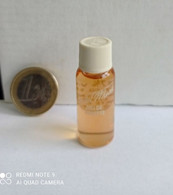 AVON - NIGHT MUSK  -  Eau De Toilette  - 3.5 Ml - Miniaturen Flesjes Dame (zonder Doos)