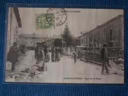 CPA   //    LA  TRONQUIERE  --  RUE  DE  LA  POSTE  1907 - Latronquiere