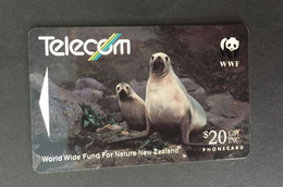 (MM 5) Telephone Card  - Télécarte / $20.00 WWF Hooker's Sea Lion (New Zealand Phonecard) - Neuseeland