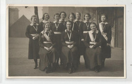 Carte Photo London 1934 Groupe Femmes Avec Femme  Joyce Cooper .. - Zu Identifizieren