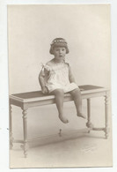 Carte Photo  Cachet Relief Photographe 1917 Fillette En Coiffure Couronnée Assise Sur Table  , Belgique - To Identify