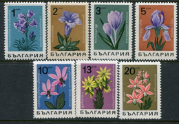 BULGARIA 1968 Flowers MNH / **.  Michel 1791-97 - Nuovi