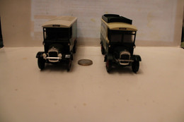 2 Camions Métal Au 1/35éme -Corgi - Scala 1:32