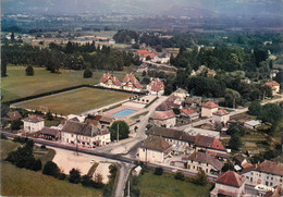 / CPSM FRANCE 38 "Corbelin, Vue Aérienne, Quartier De La Piscine" - Corbelin