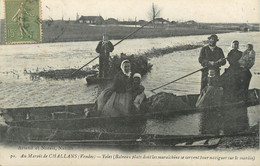 / CPA FRANCE 85 "Au Marais De Challans, Yoles" - Challans