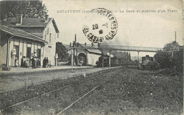 / CPA FRANCE 47 "Astaffort, La Gare Arrivée D'un Train" - Astaffort