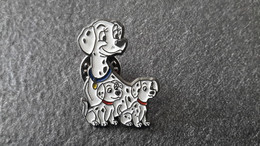 PINS  Walt DISNEY  101 Dalmatien  (chien) - Disney