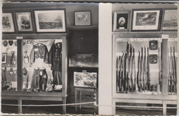 D28 - LOIGNY LA BATAILLE - MUSÉE-LOT DE 2 CPSM-VITRINE DES FRANÇAIS DIORAMAS ARMES & CROIX DU CLOCHER DU CIMETIÈRE.... - Loigny