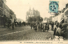 Le Neubourg * 1906 * Place Du Marché , Partie Est * Jour De Marché - Le Neubourg