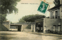 Athis Mons * Place De La Gare * Pont Viaduc Ligne Chemin De Fer ? * Hôtel Des Marronniers ? * 1908 - Athis Mons