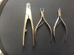 3 ANCIENNES PINCES À ONGLES  Vitry  ESTHÉTICIENNE - Accessoires