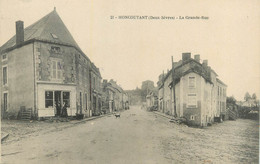 / CPA FRANCE 79 "Moncoutant, La Grande Rue" - Moncoutant