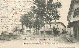 / CPA FRANCE 82 "Montclar De Quercy, Place De L'hôtel De Ville" - Montclar De Quercy