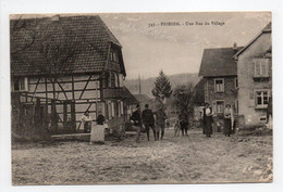 - CPA FRIESEN (68) - Une Rue Du Village 1918 (belle Animation) - Edition Chadourne 747 - - Sonstige & Ohne Zuordnung